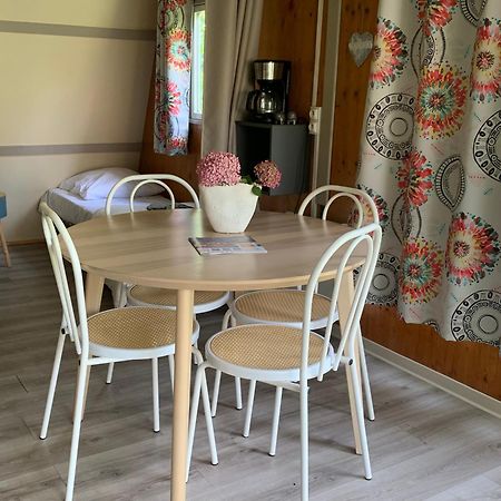Camping Calme Et Nature Iserand Vion  Eksteriør billede
