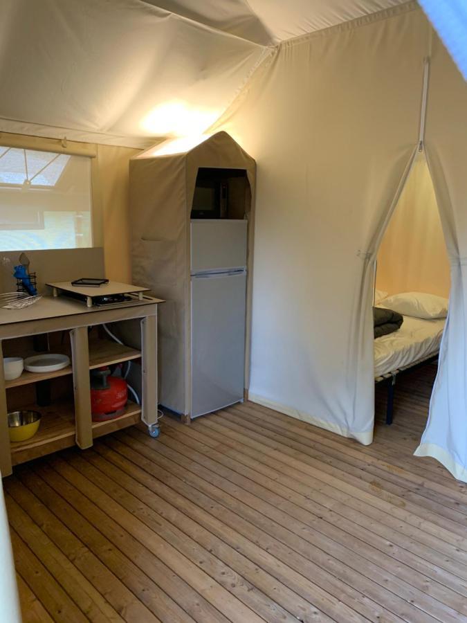 Camping Calme Et Nature Iserand Vion  Eksteriør billede