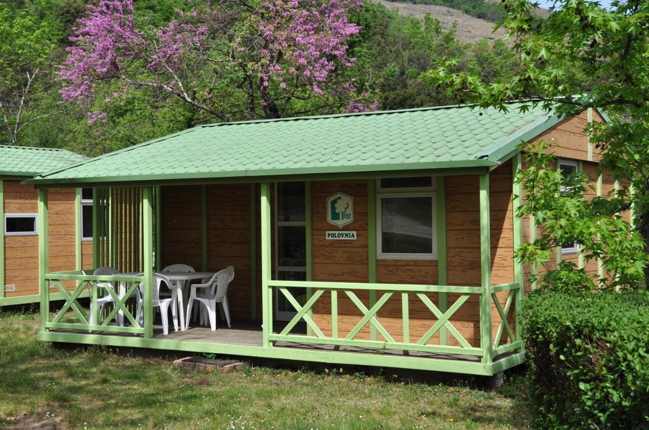 Camping Calme Et Nature Iserand Vion  Eksteriør billede
